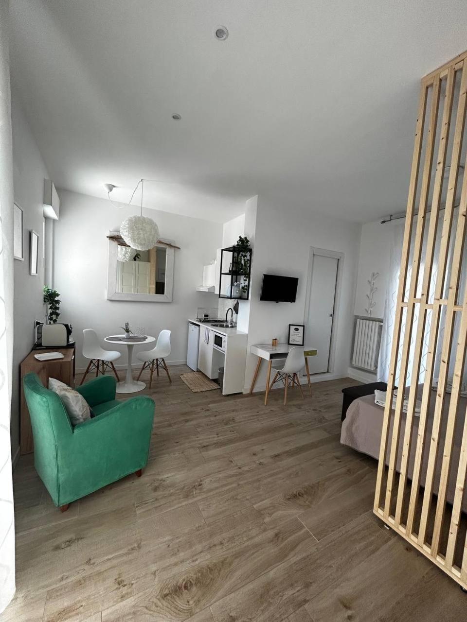 Insula Maris Villa Трани Екстериор снимка